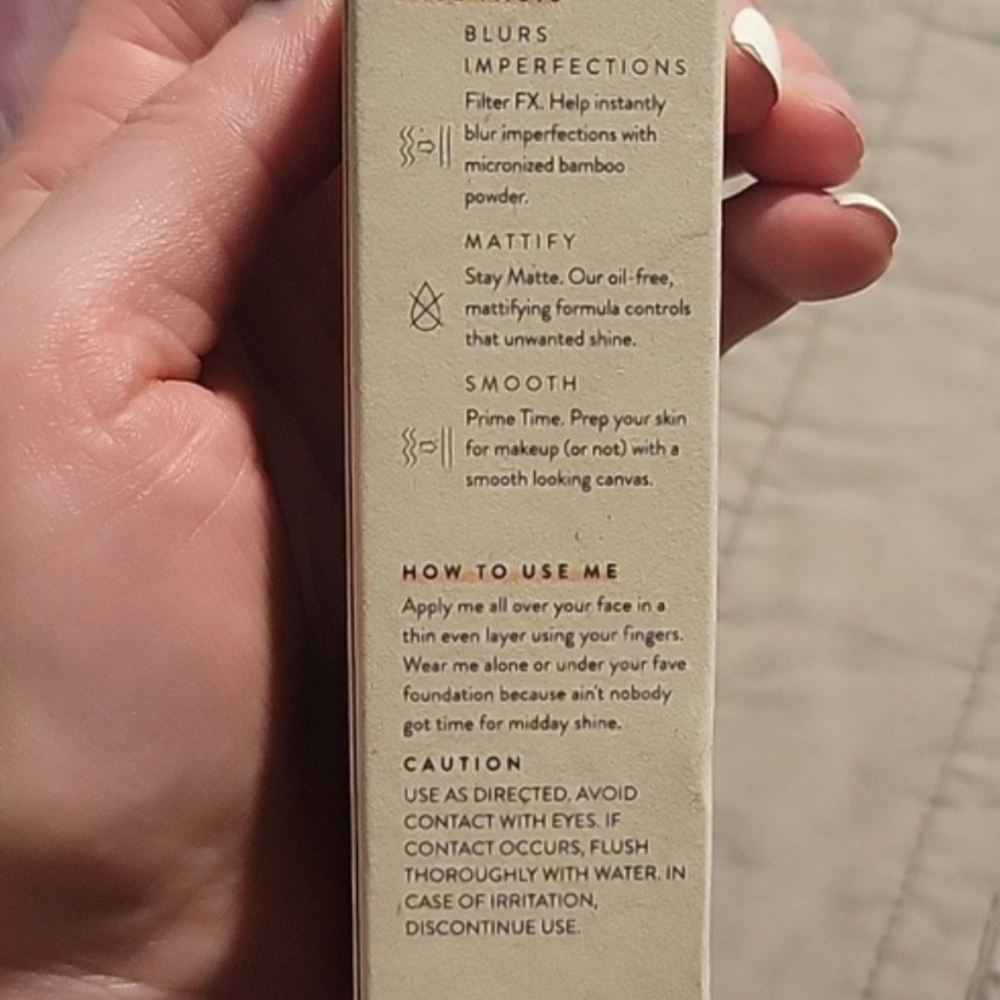 The Honest Company Shine Control Primer